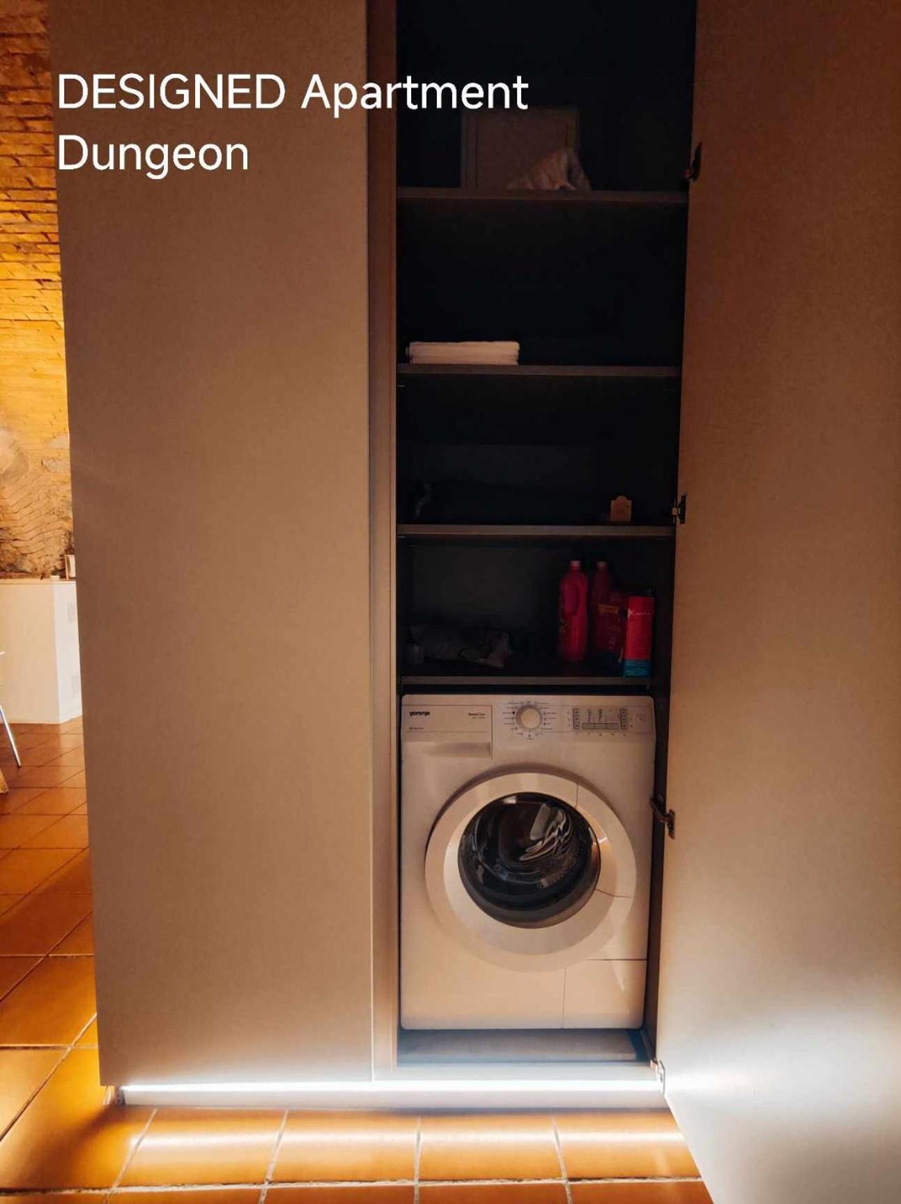 Dungeon Apartment Ljubljana Bagian luar foto