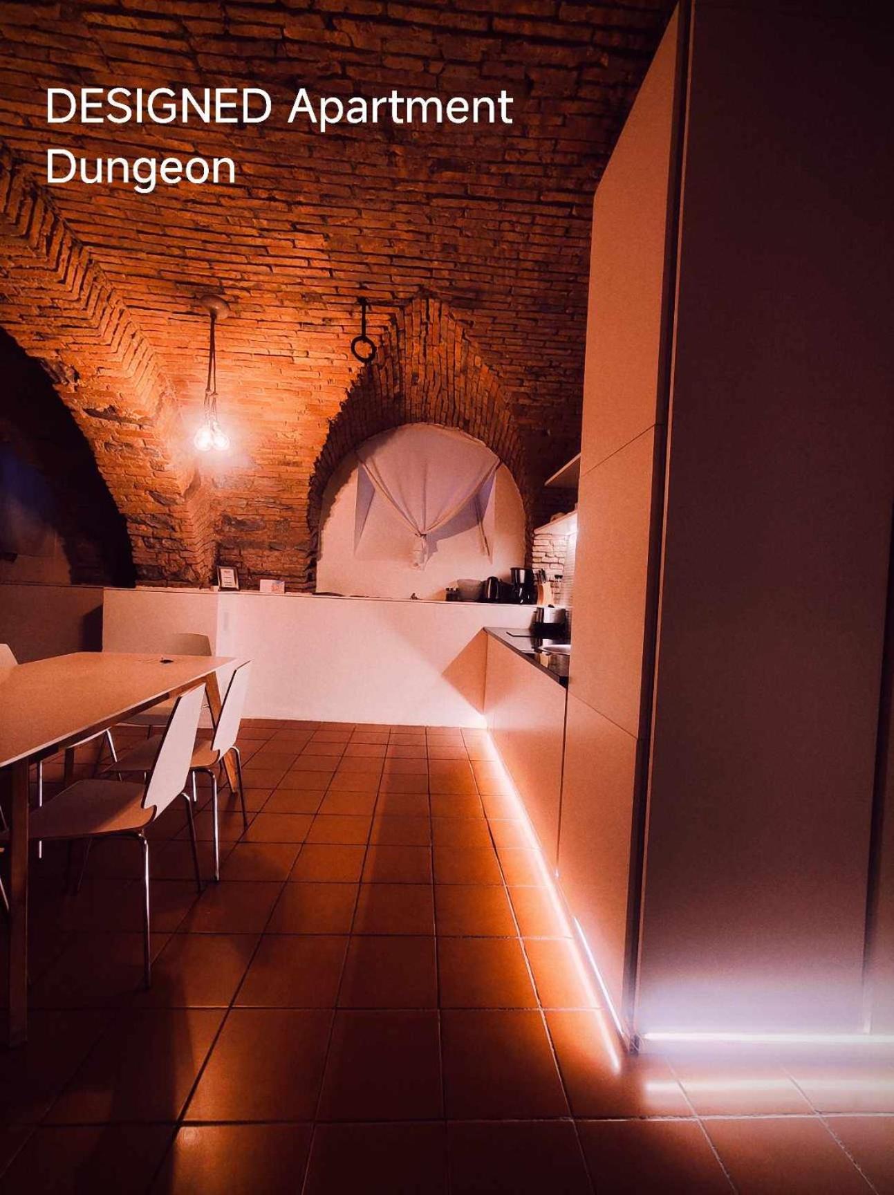 Dungeon Apartment Ljubljana Bagian luar foto
